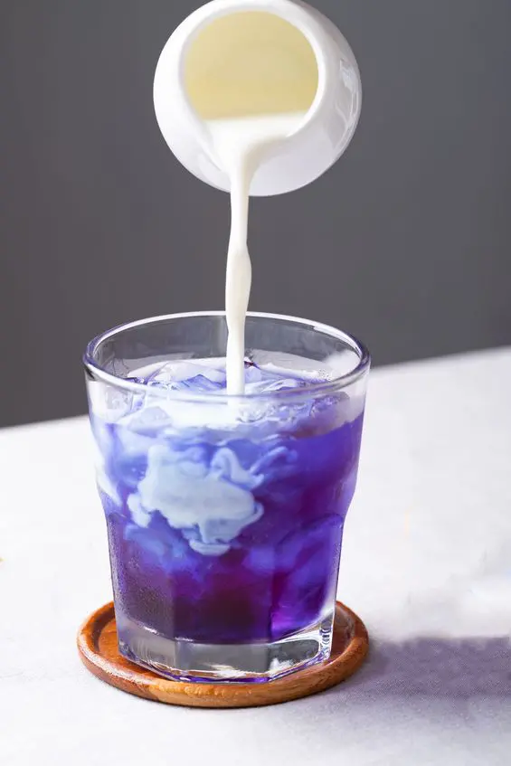 ube con latte
